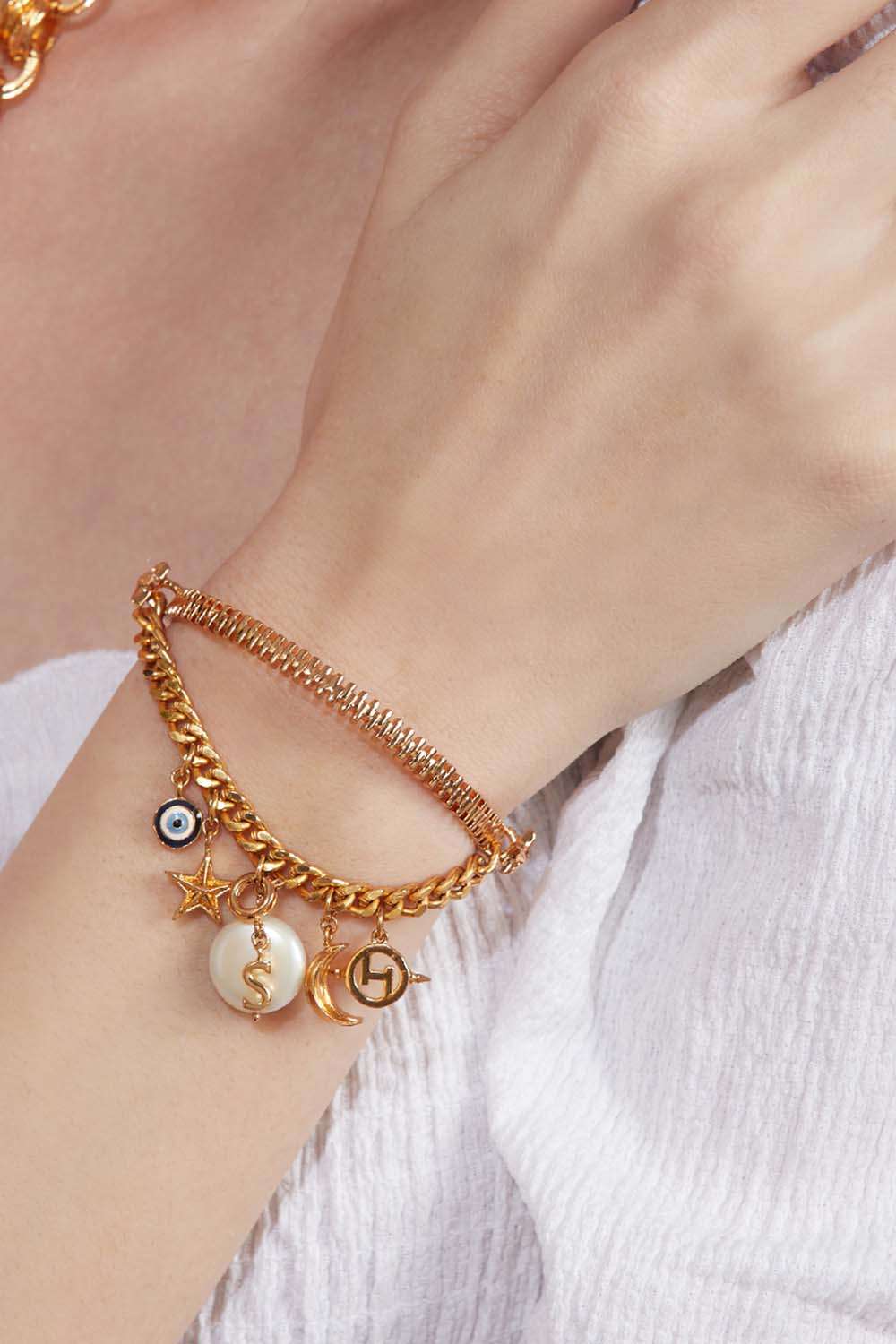 Toggle Bracelet  Gold  Singhvi Jewels