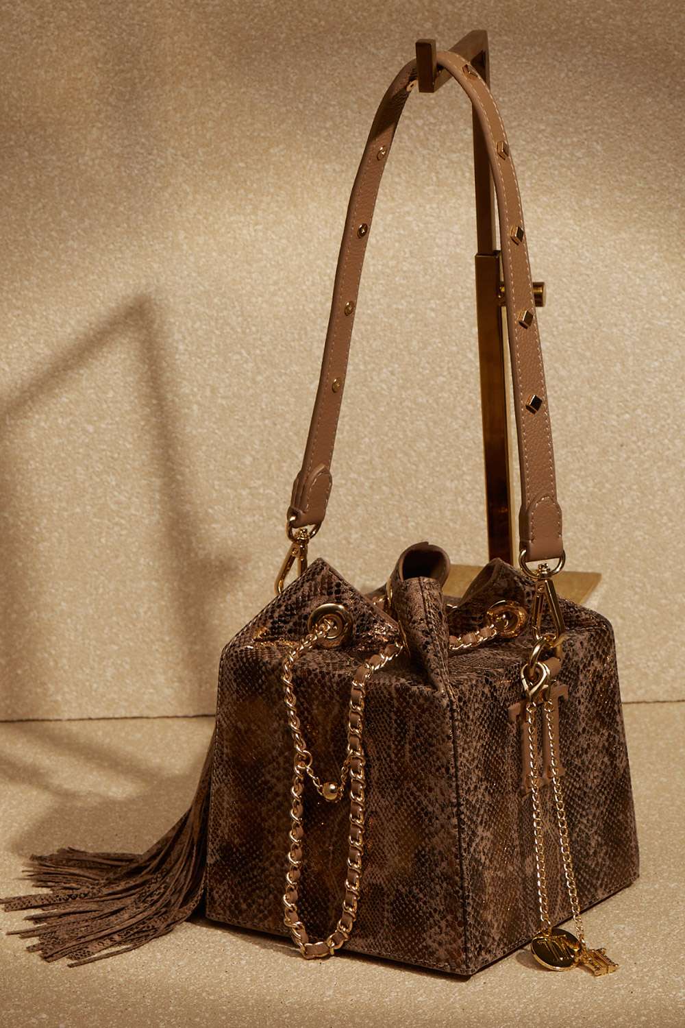 Buy Bucket bag in animal print -Designer Wear - Ensemble Buy Bucket bag in animal print -Designer Wear - Ensemble