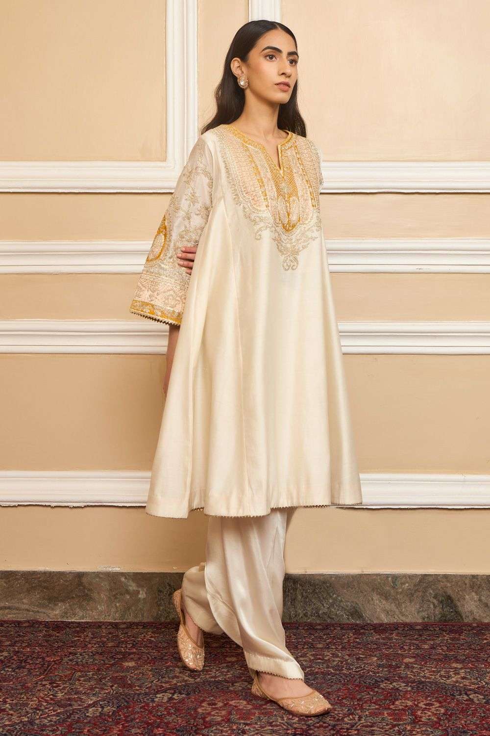 Buy Sheetal Batra Soft Ivory Kurta - Silk chanderi; Bottom