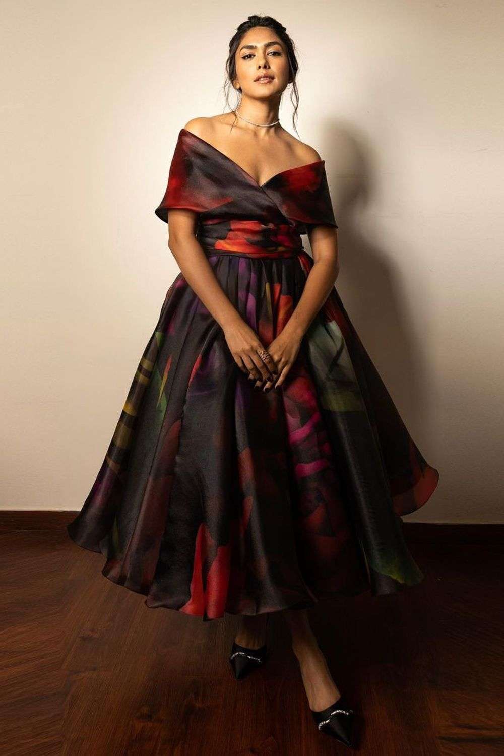 Guruh tatuirovka porno kliplar