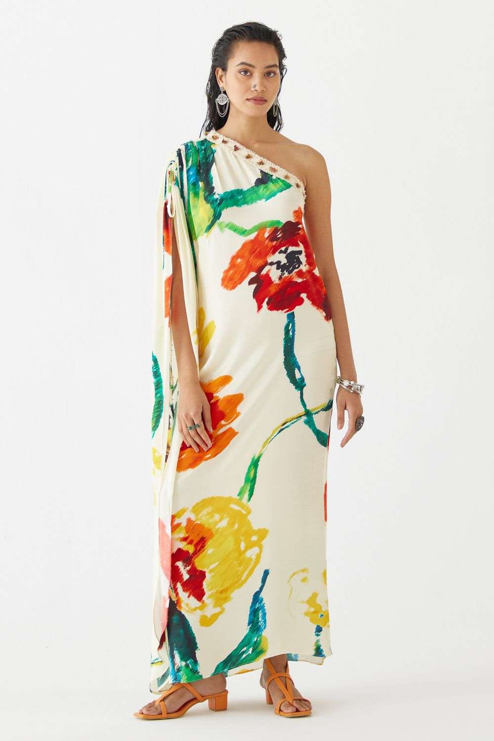 Embroidered Dress in One Colour Embroidered Dress in One Colour