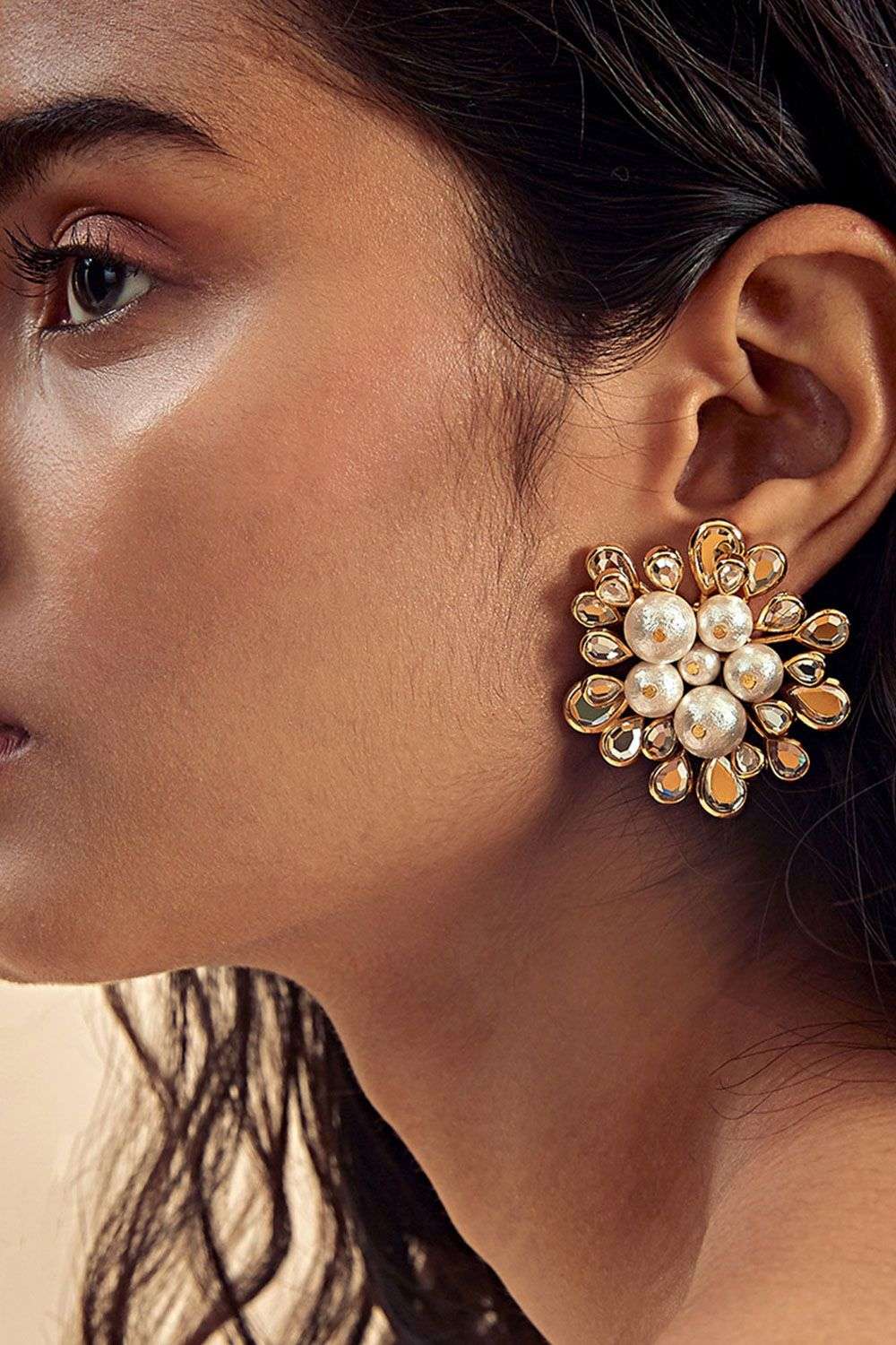 Buy the Designer J. Crew Gold-Tone Clear Crystal Pearl Flower Stud Earrings  | GoodwillFinds