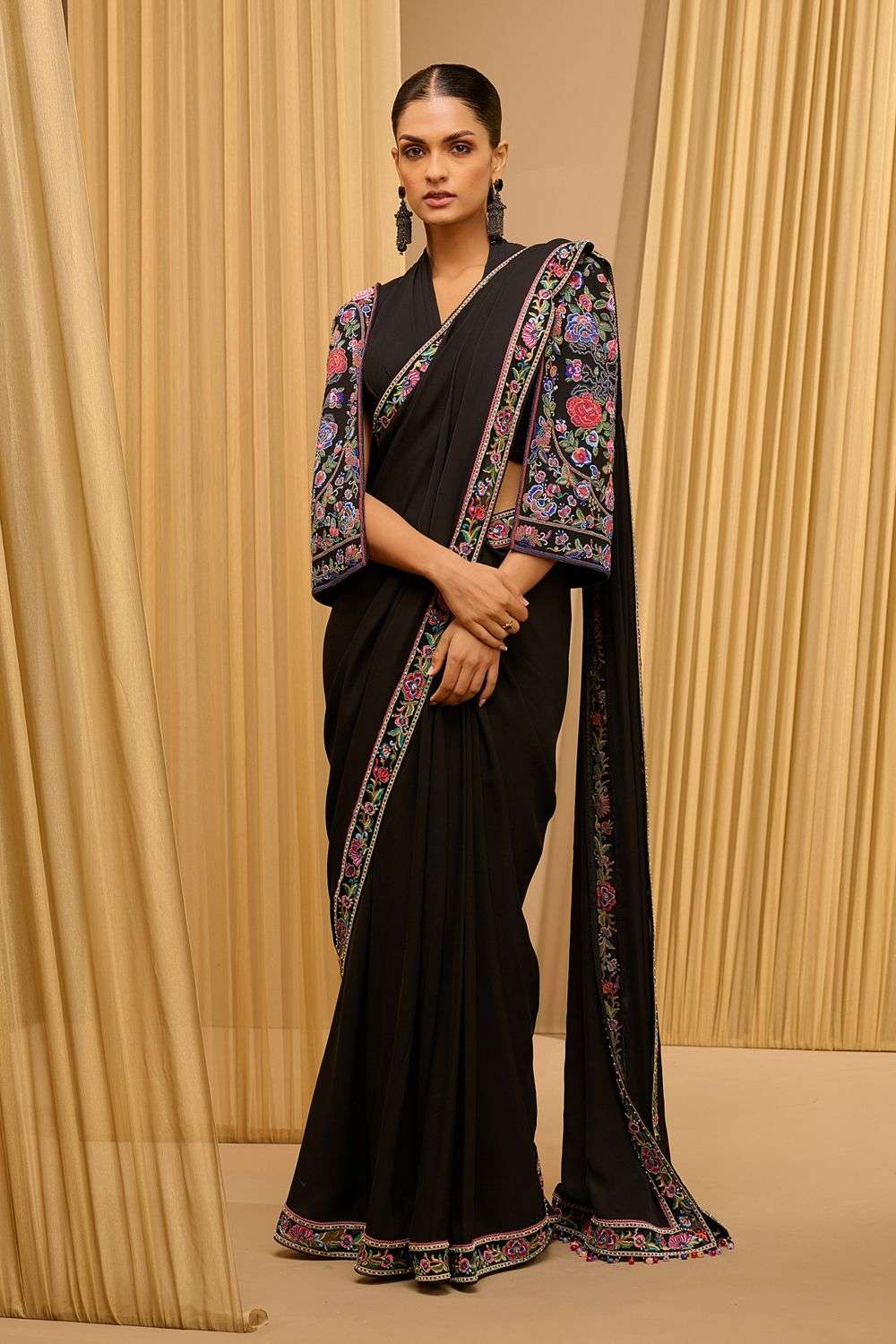 Buy Tarun Tahiliani Soft Black Saree-Silk Georgette Blouse-Silk