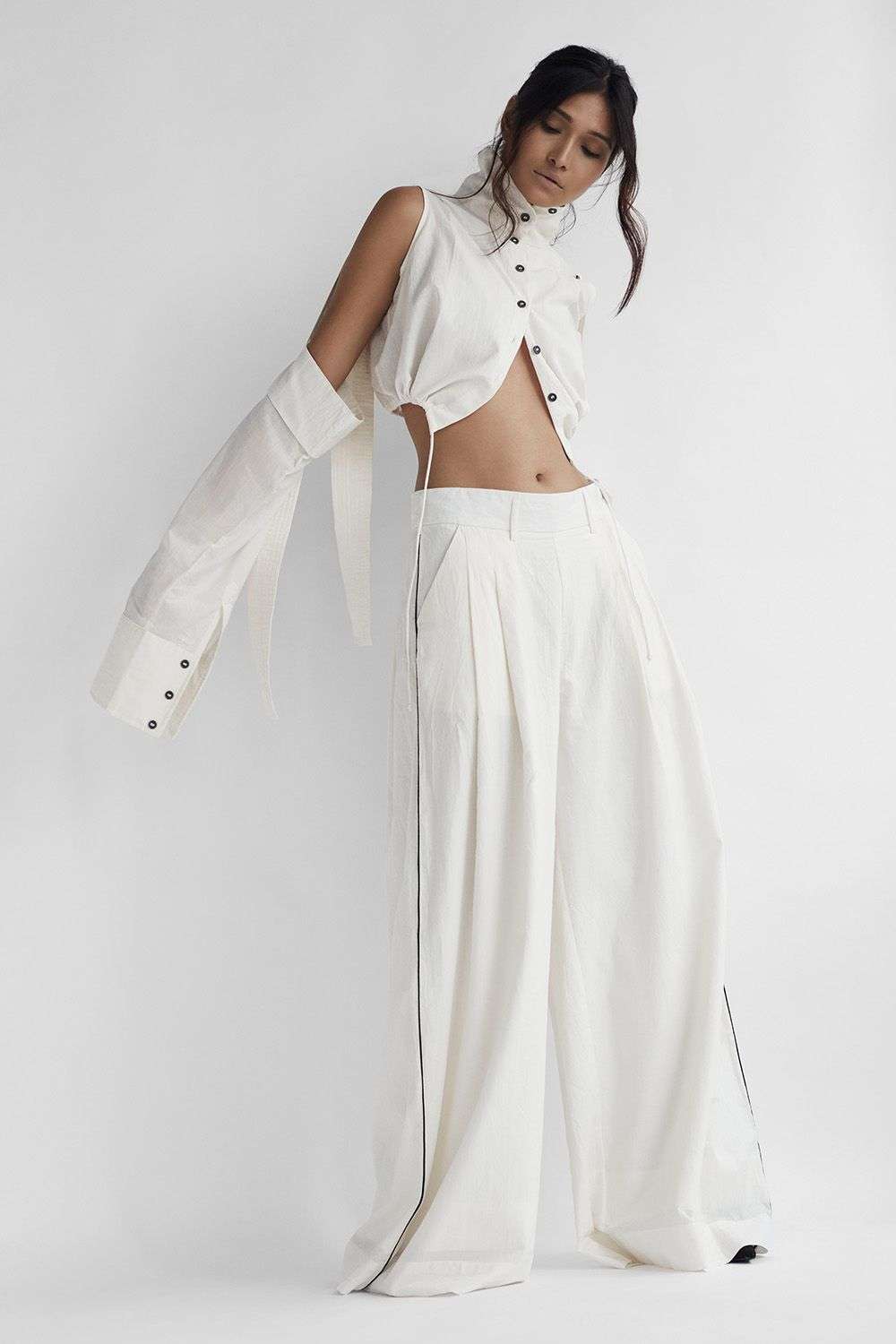 Double pleated cotton trousers