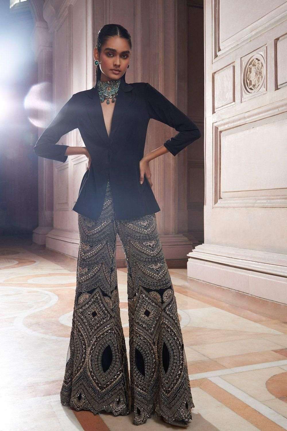 Buy Soraya bold black floral jacket set -Designer Wear - Ensemble