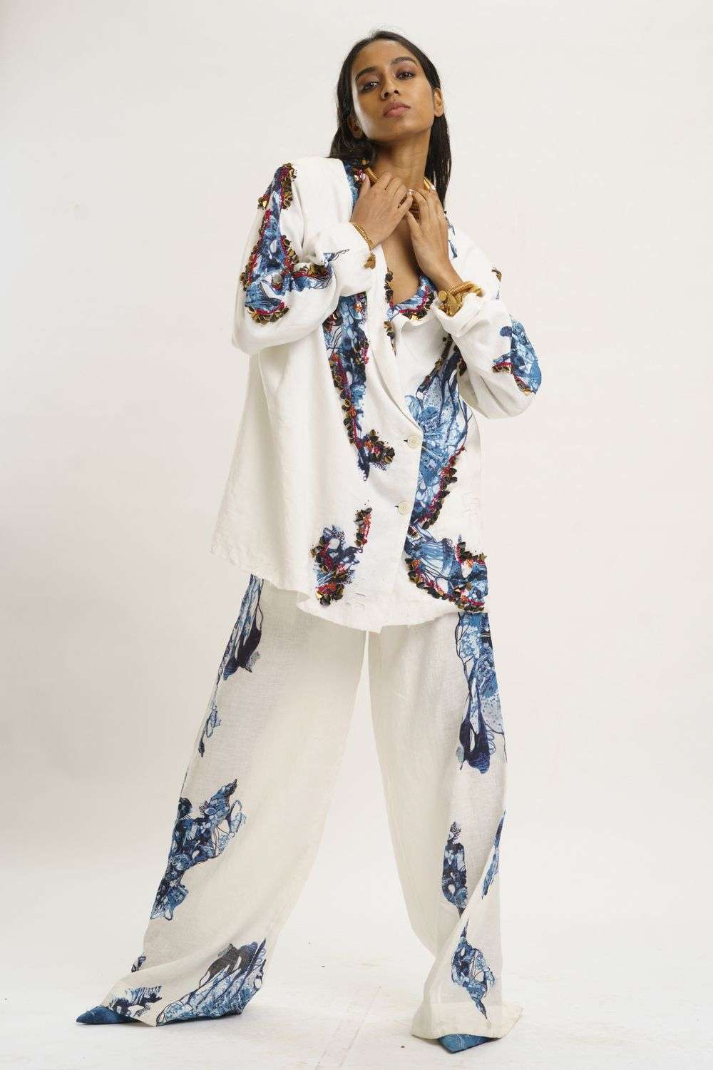 White silk jacket for ladies discount