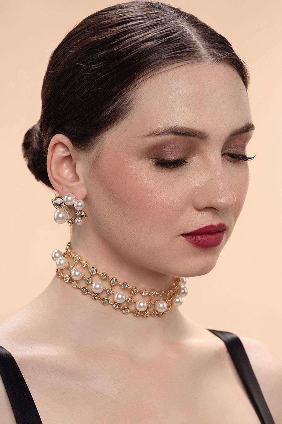 SYKIA pearl cord choker/ ゴールド Copper based Gold Polished Pearl Choker set DM 📩 or WhatsApp to