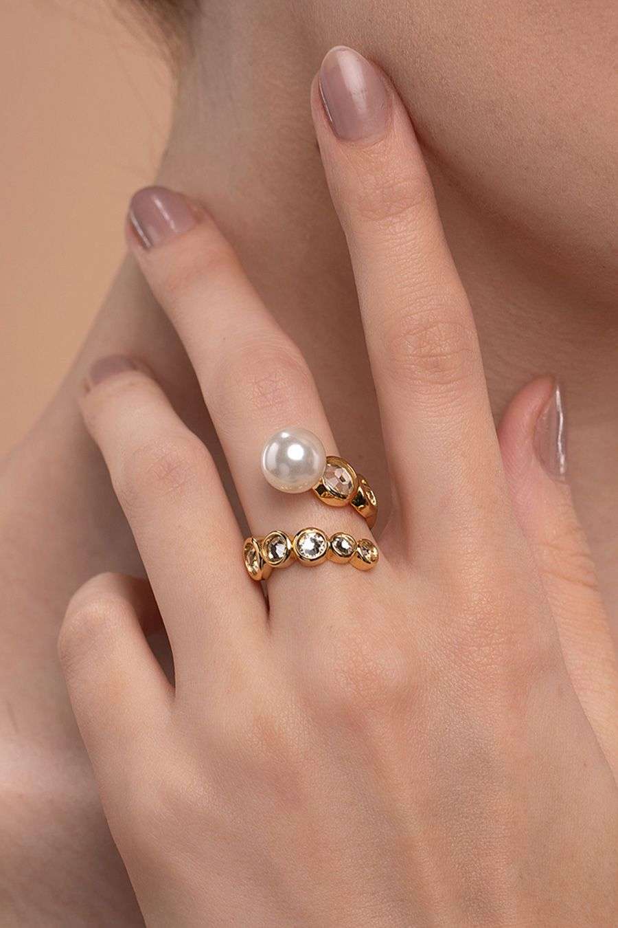 Gold Ring With Pearl - Lagu Bandhu