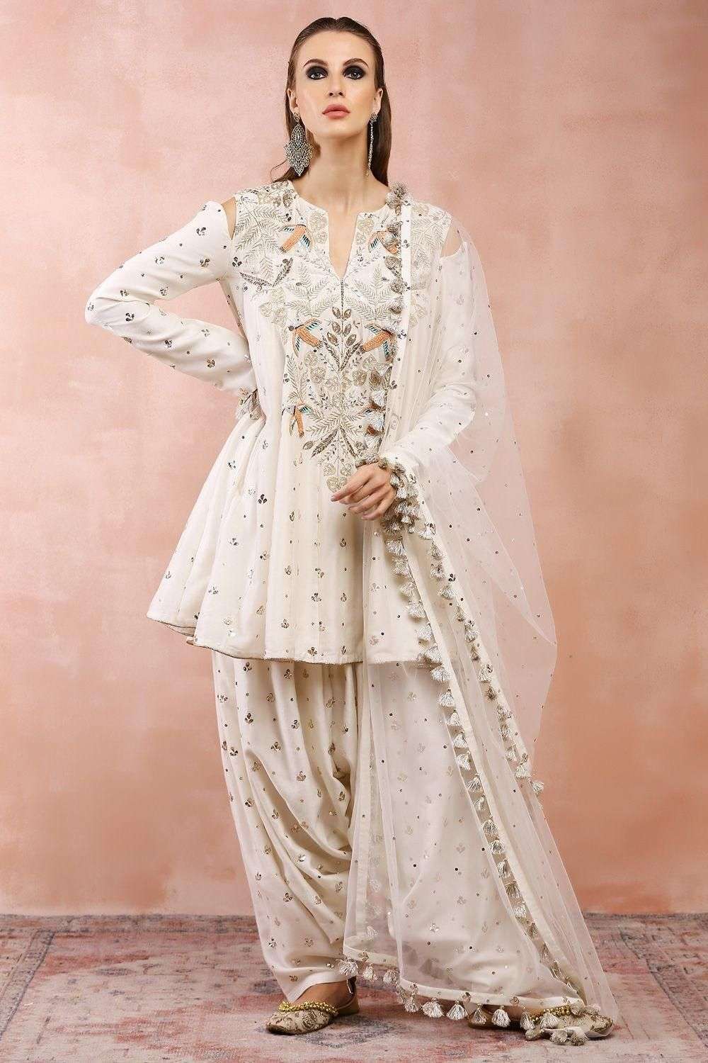 Off white embellished kurta set