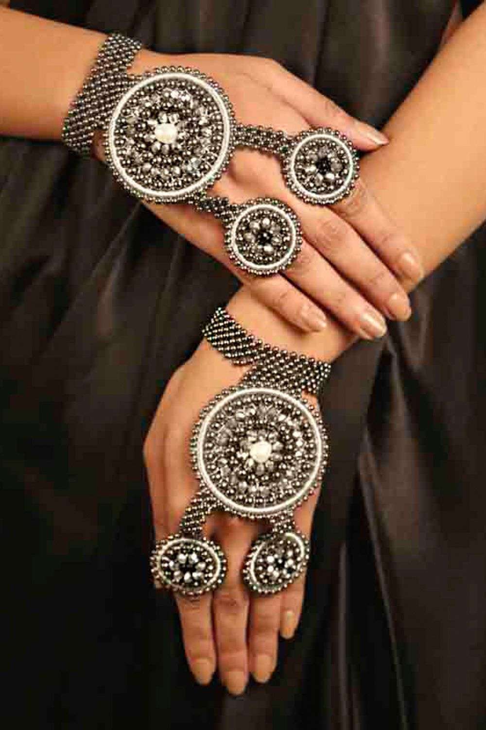 THREAD BRACELET METAL BEADS SILVER GREY LARGE