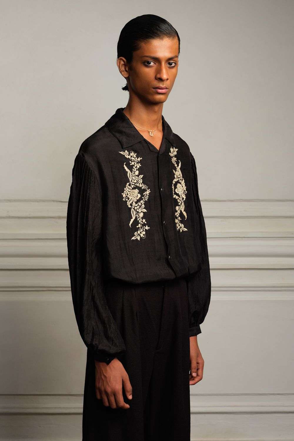 Buy NAUSHAD ALI Men Soft Black 100% Mulberry Silk, Handwoven Hand