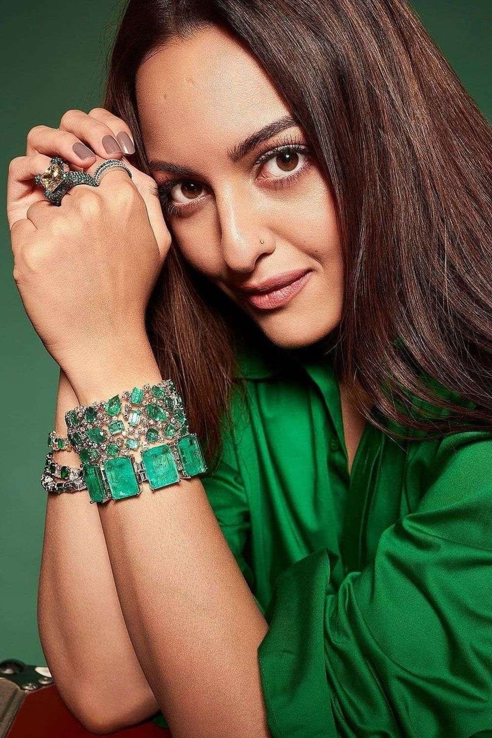 White green swarovski zirconia cuff bracelet