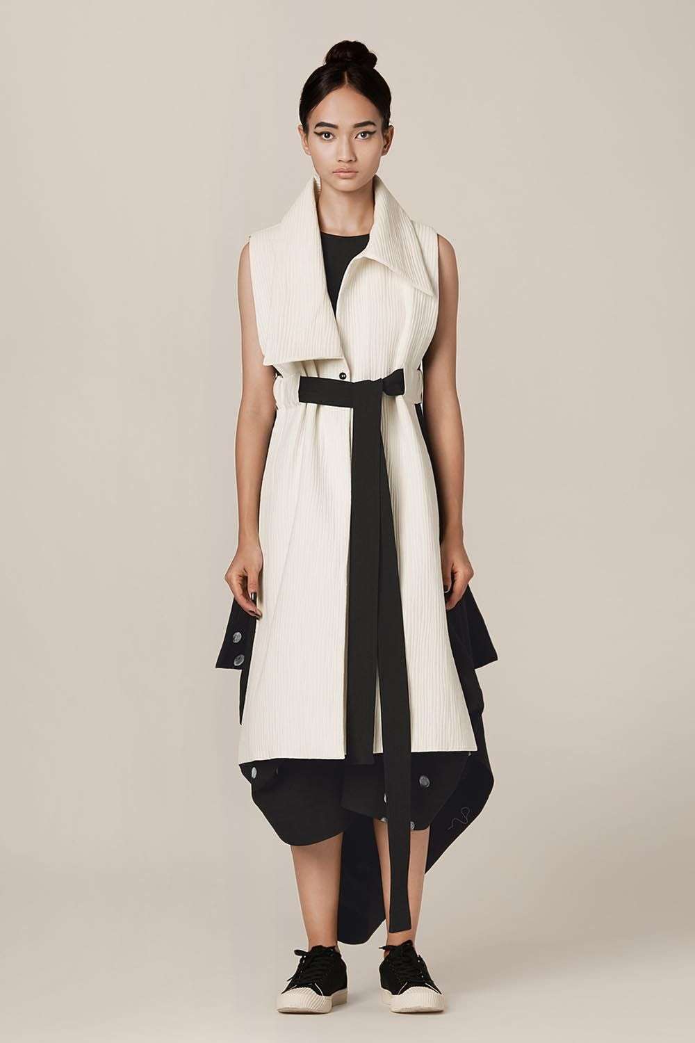 SUBLATIONS SLEEVELESS LONG COAT SUBLATIONS SEC.04 SLEEVELESS LONG