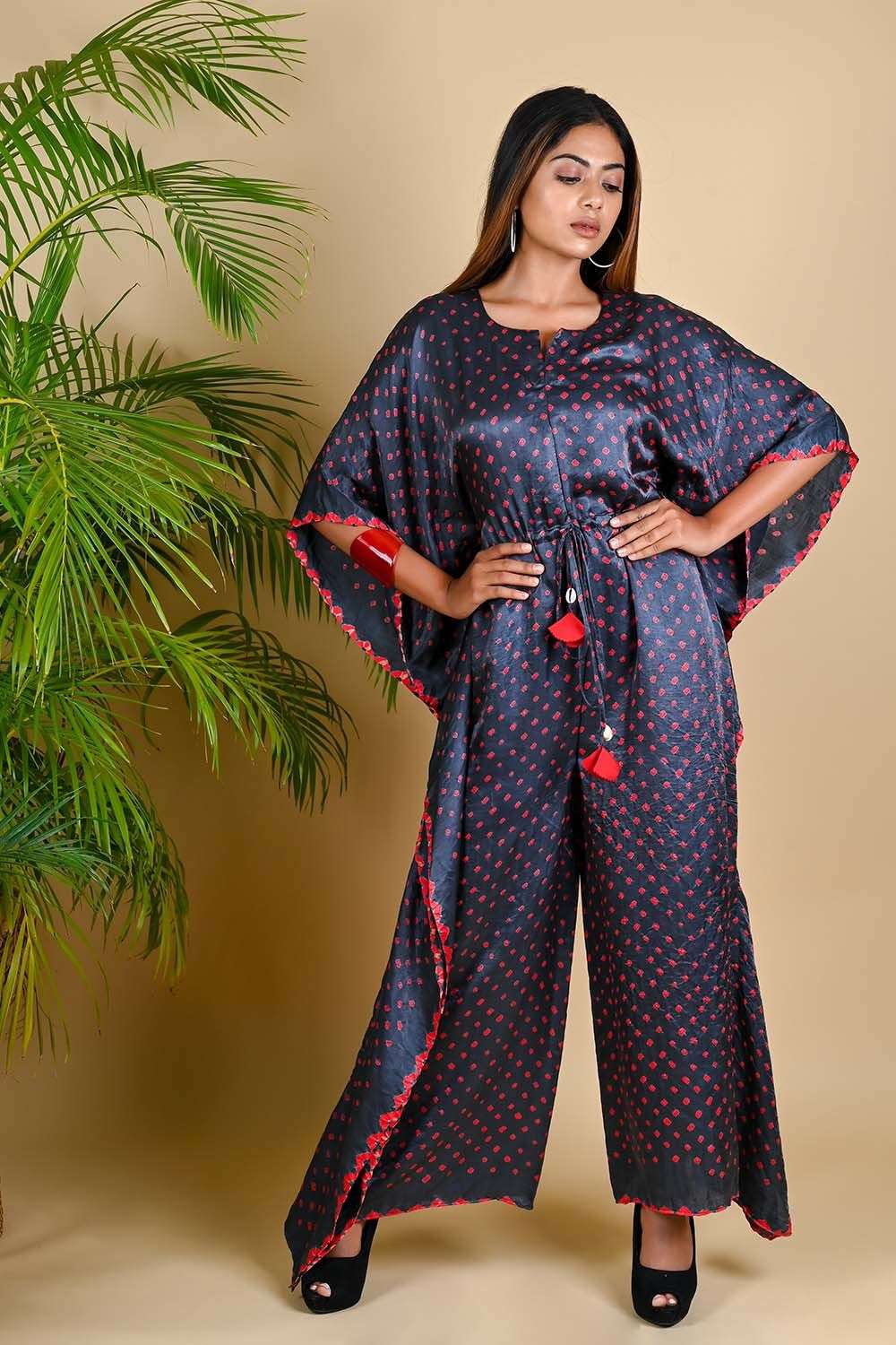 Buy Dyelogue by Rachita Parekh Soft Gajji silk Shell detailing