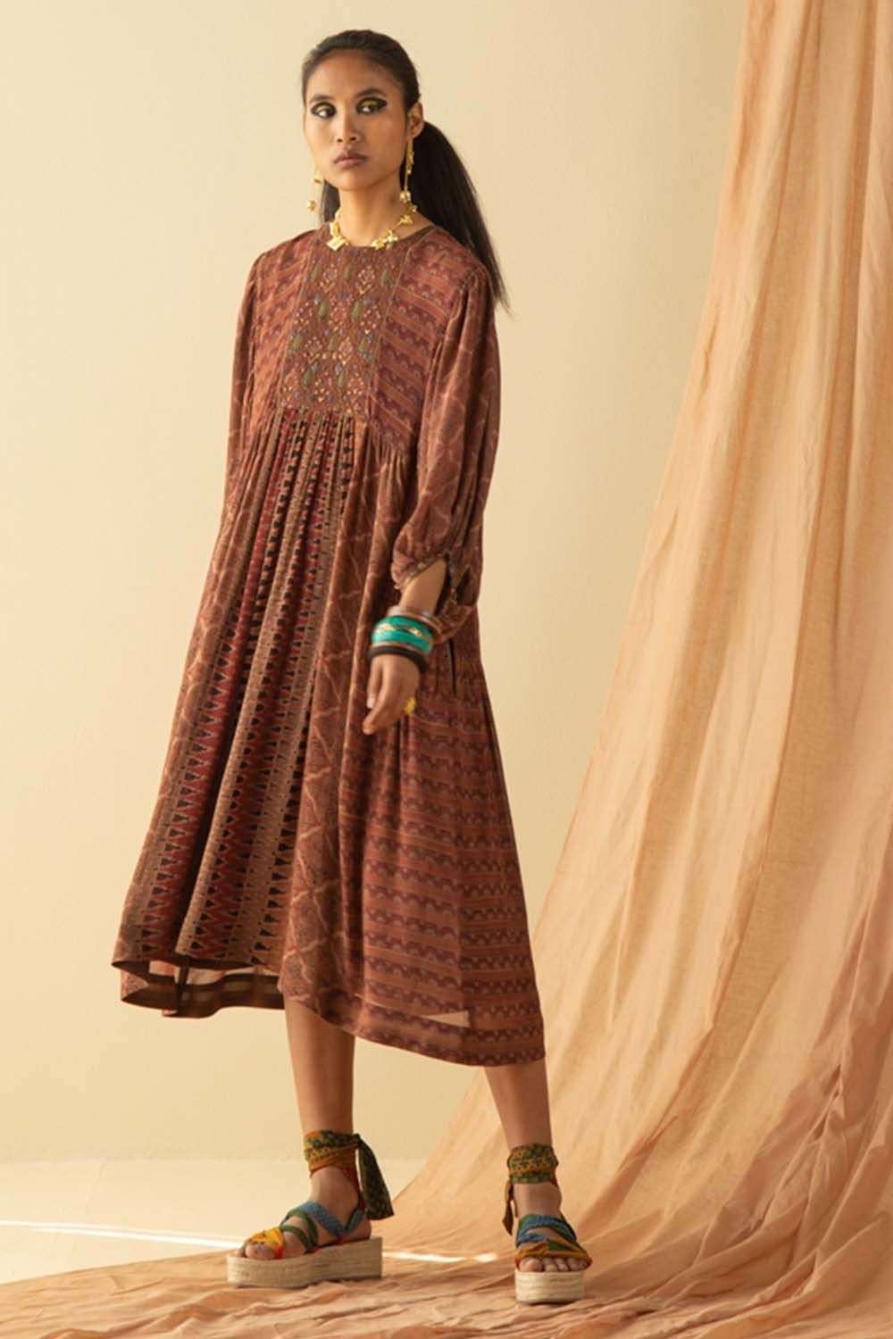 Featuring Fancy Kurti In Cotton High Neck Collar Balloon Sleeves And  Sequence Lace On Sleeves And Coll… | High neck kurti design, Designs for  dresses, Kurti designs
