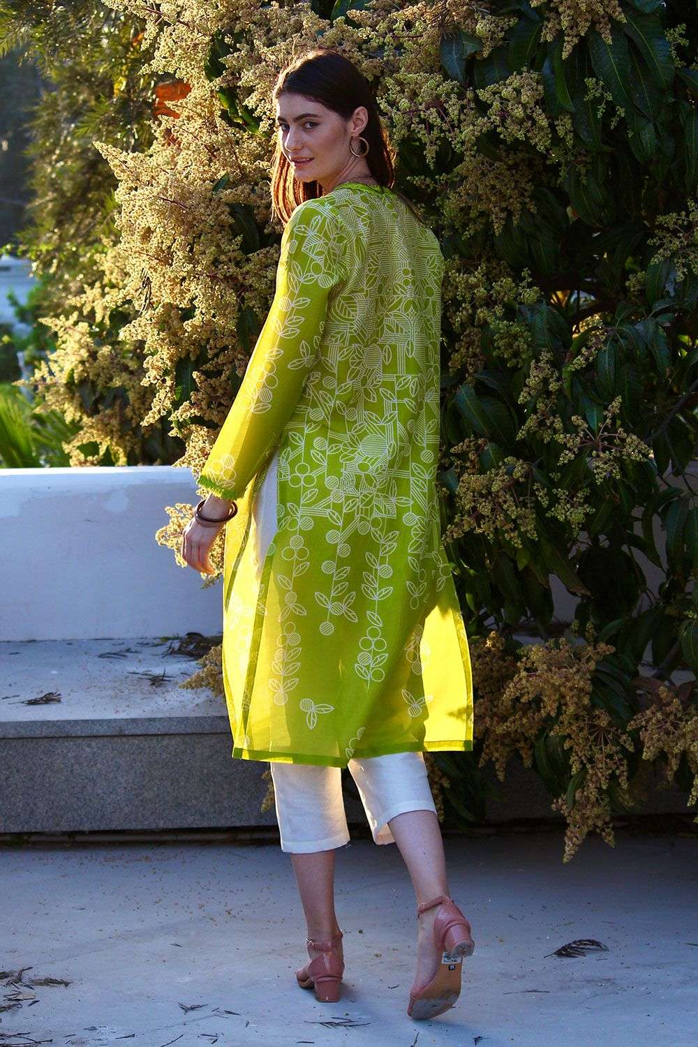 Lime green printed kurta and pants | Geometric print pants, Fashion, Aza  fashion