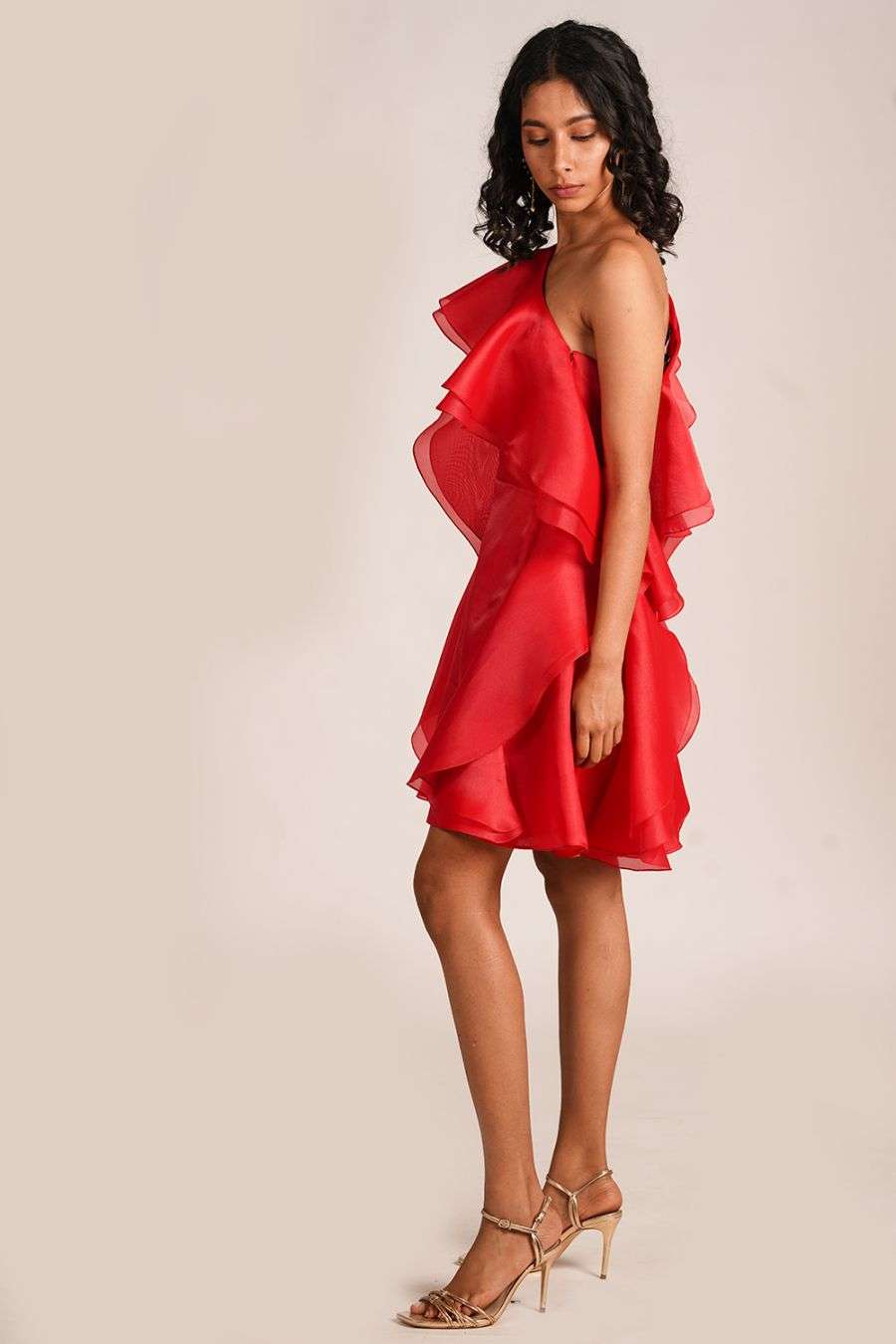 red ruffle shoulder dress