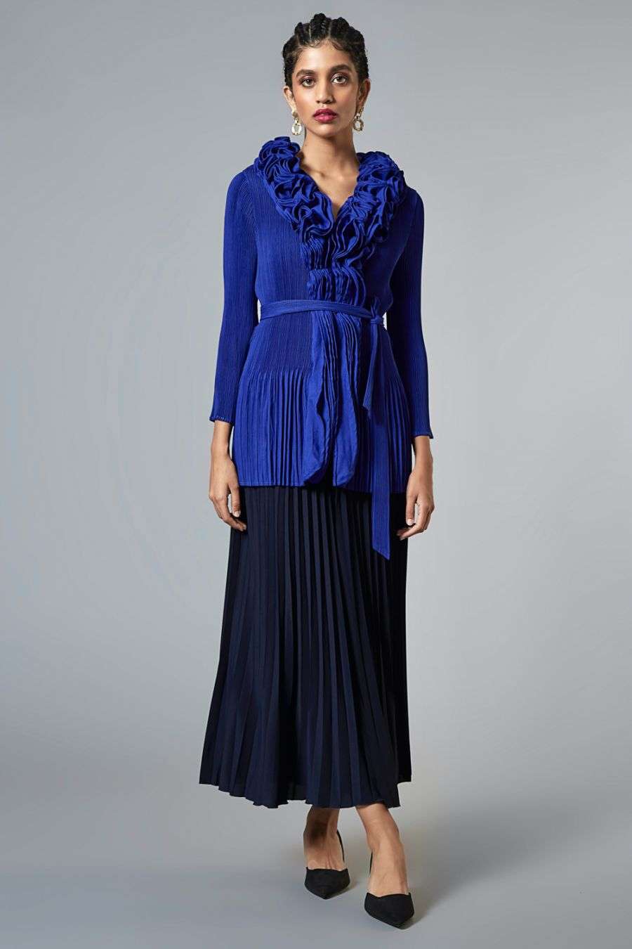 pleated skirt outfits