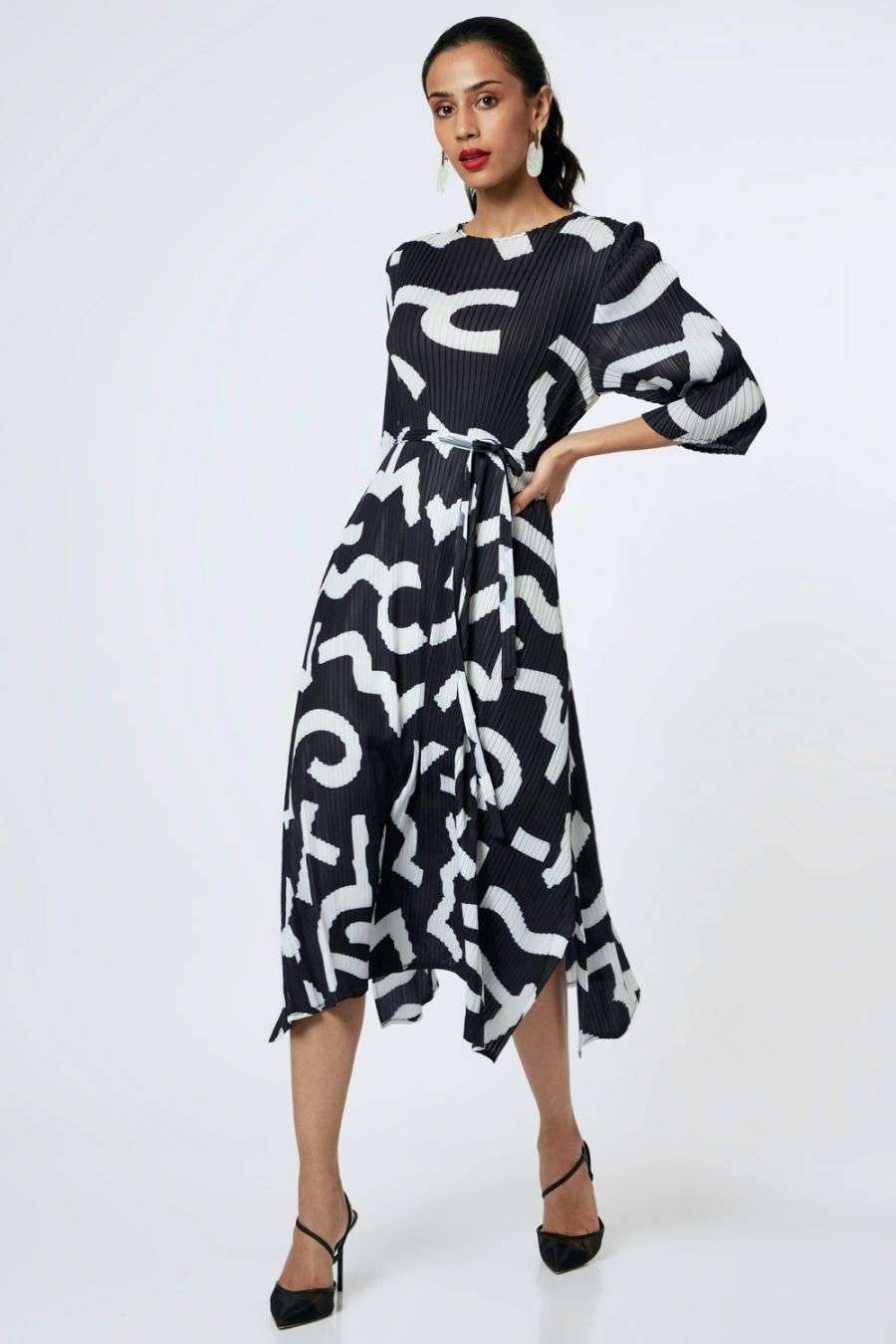 black and white print dresses
