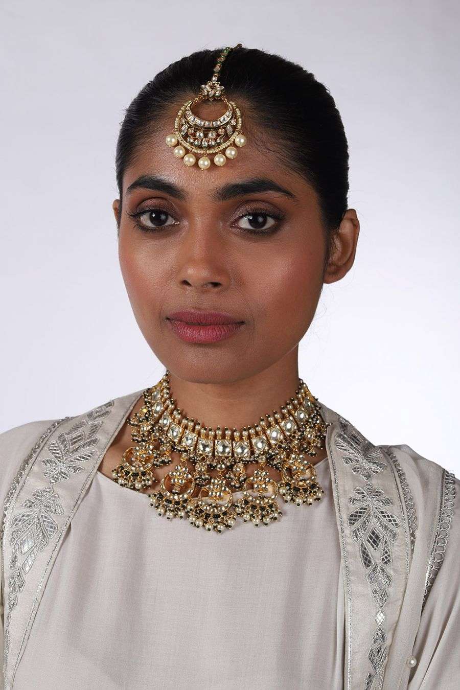 Buy Kundan Maang Tikka Designer Wear Ensemble February 8, 2018, 7:00 am. kundan maang tikka