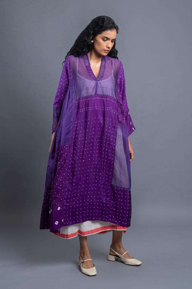 Injiri - Buy Designer Dresses, Tunics, Scarfs, Jackets | Ensemble